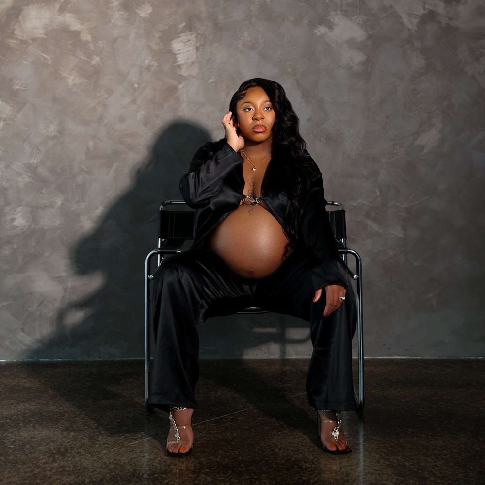 PLT Maternity Outfit